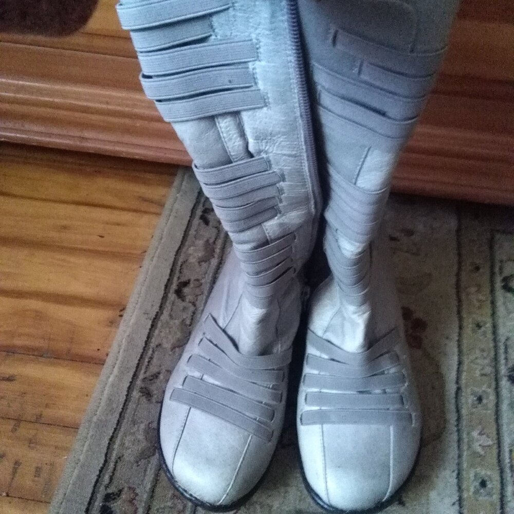 Miz Mooz Grey boots